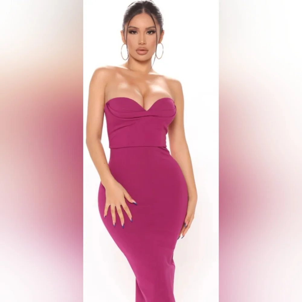 Strapless Fuchsia Dress - Picture 5 of 6